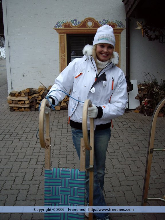 SnowGathering 362.jpg